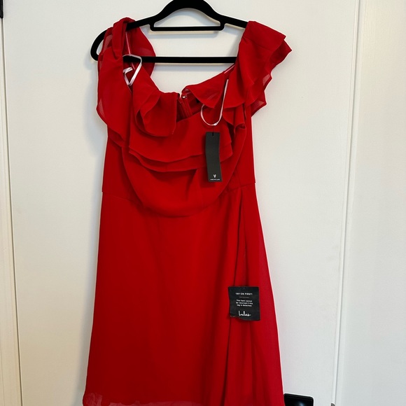 Woman’s Dress Bundle - Picture 8 of 8